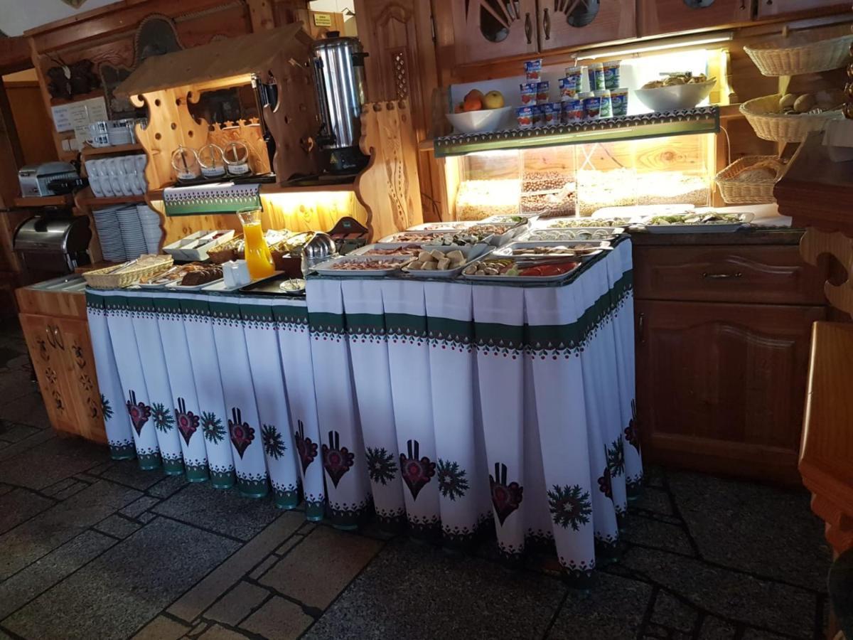 Pensjonat Zbojecki Dwor - Blisko Basenow Termalnych I Szlakow Gorskich Bukowina Tatrzanska Exterior photo