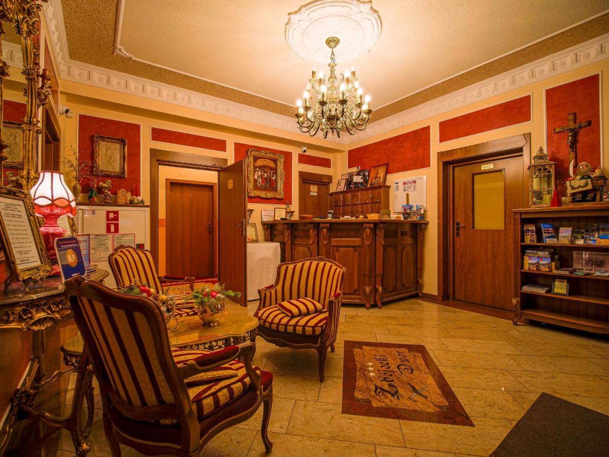 Pensjonat Zbojecki Dwor - Blisko Basenow Termalnych I Szlakow Gorskich Bukowina Tatrzanska Exterior photo